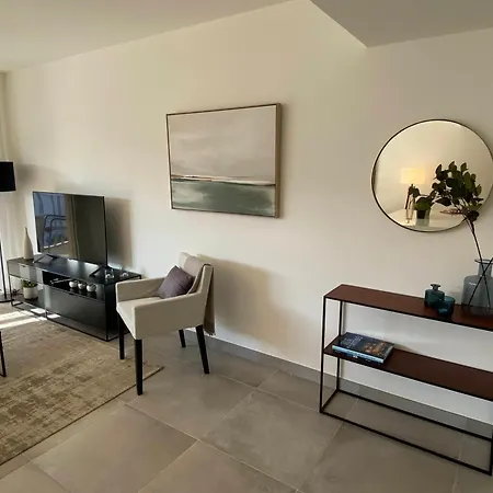 Fabulous Two-bedroom With Parking