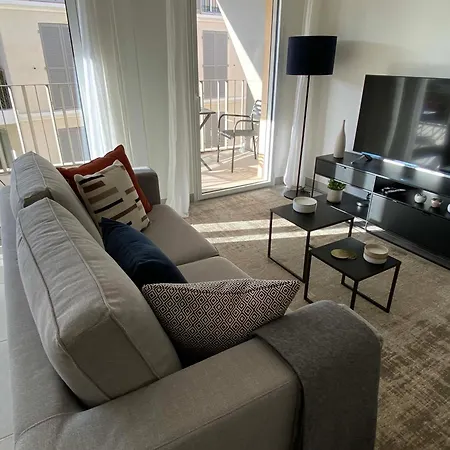 Fabulous Two-bedroom With Parking Appartement