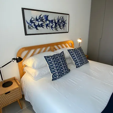 Appartement Fabulous Two-bedroom With Parking