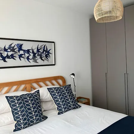 Fabulous Two-bedroom With Parking Apartment