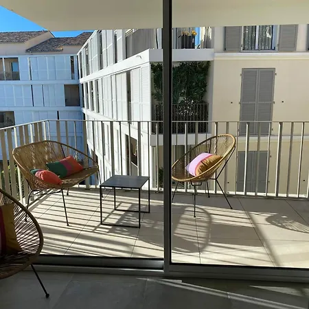 Fabulous Two-bedroom With Parking * Antibes