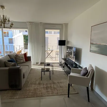 Fabulous Two-bedroom With Parking Antibes