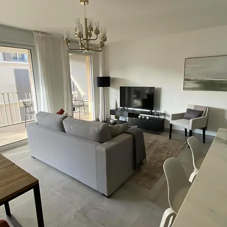 Fabulous Two-bedroom With Parking Appartement