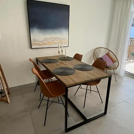 Appartement Fabulous Two-bedroom With Parking *