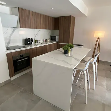 Fabulous Two-bedroom With Parking * Antibes