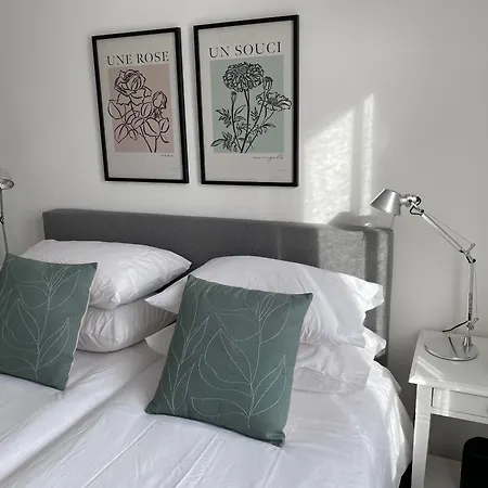 Fabulous Two-bedroom With Parking